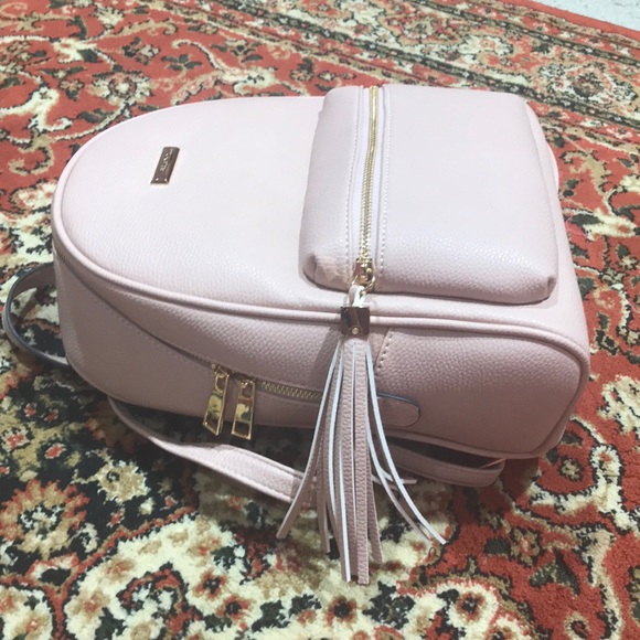 Light pink brand new aldo backpack - Picture 2 of 3